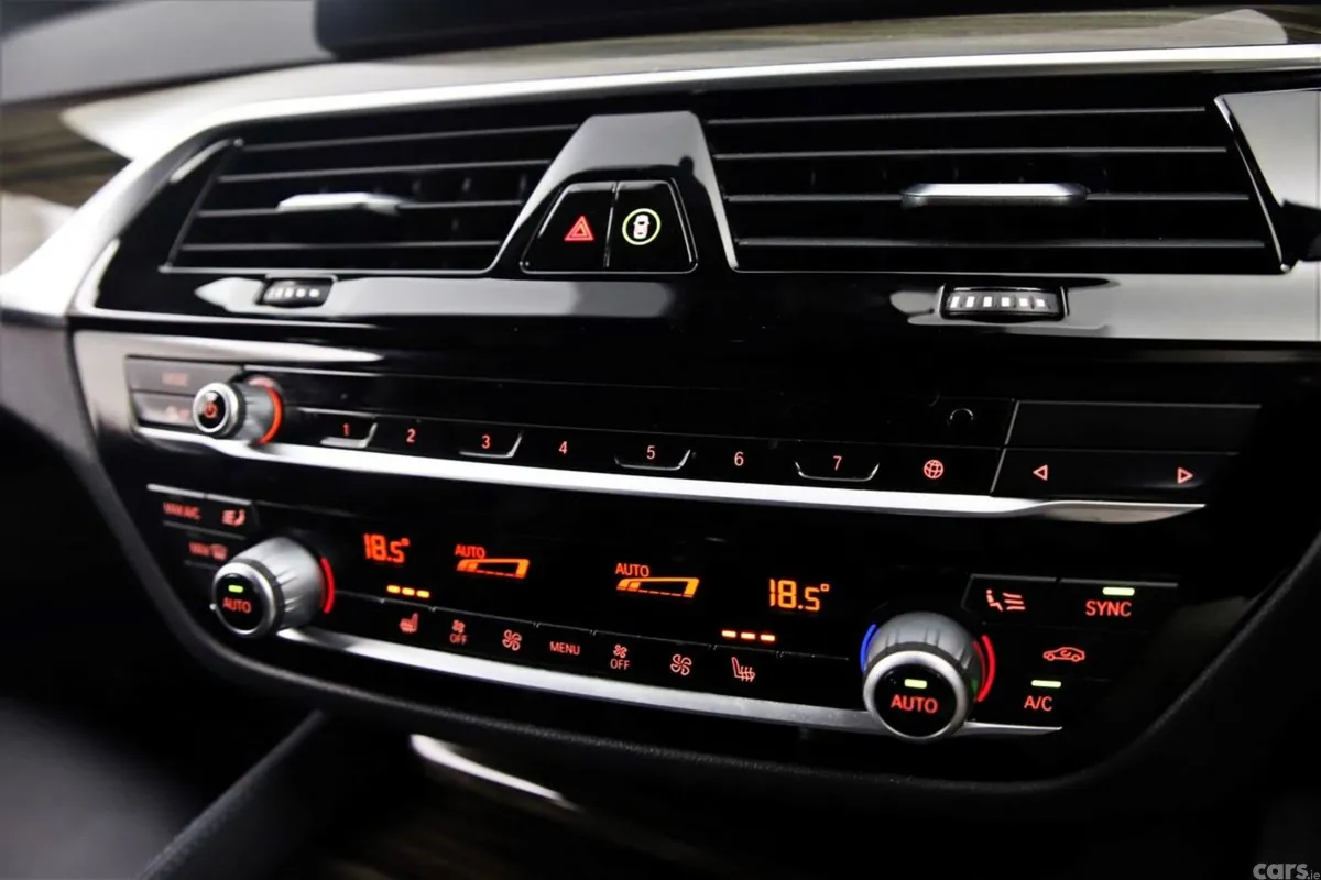 BMW 5-Series Saloon, Diesel, 2020, Blue