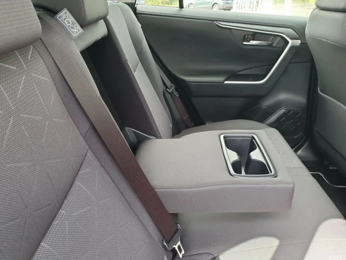 Toyota RAV4 SUV, Petrol Hybrid, 2024, Grey
