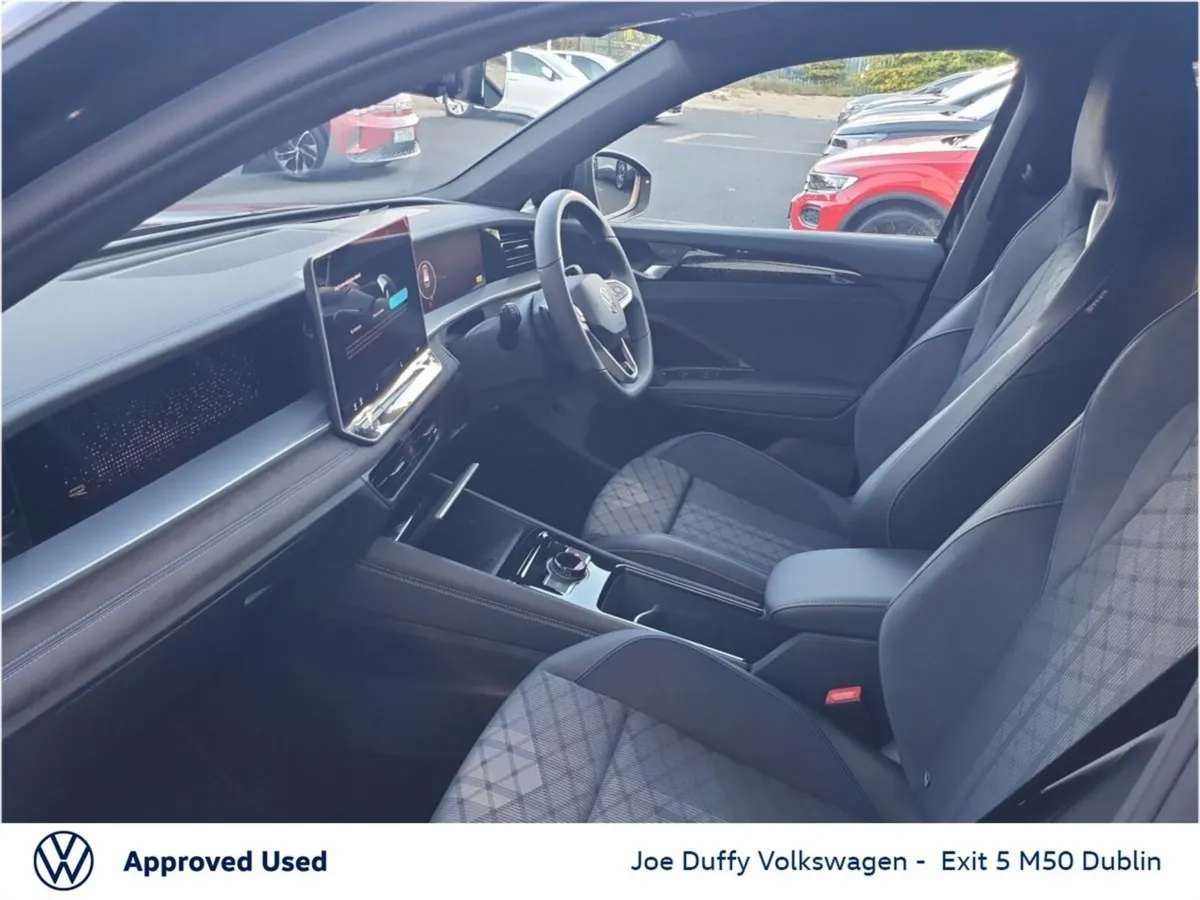 Volkswagen Tayron Estate, Diesel, 2026, Black