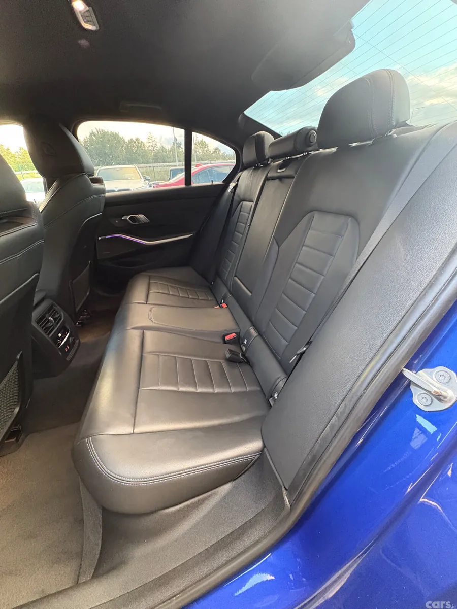 BMW 3-Series Saloon, Diesel, 2019, Blue