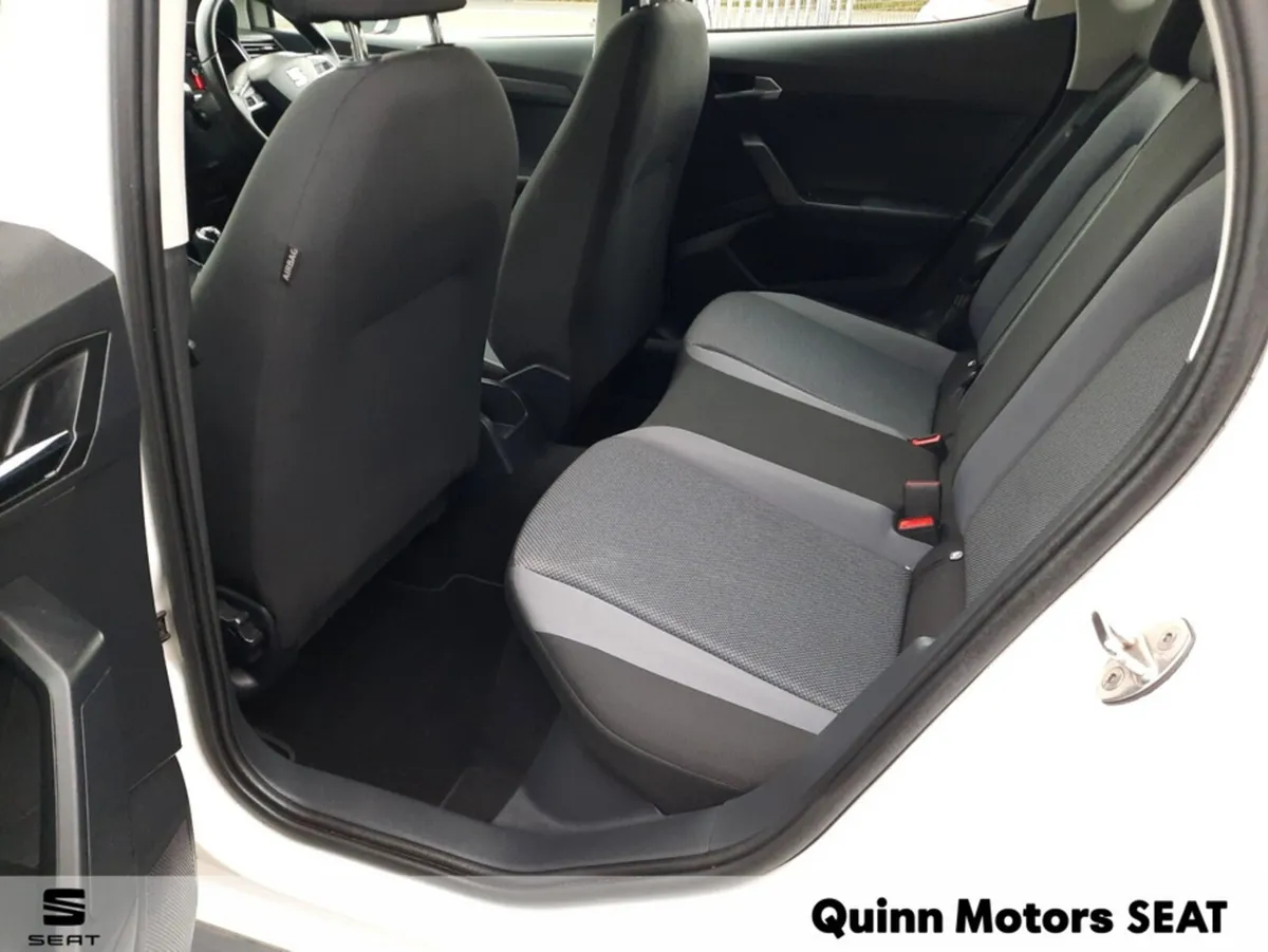 SEAT Arona Hatchback, Diesel, 2019, White