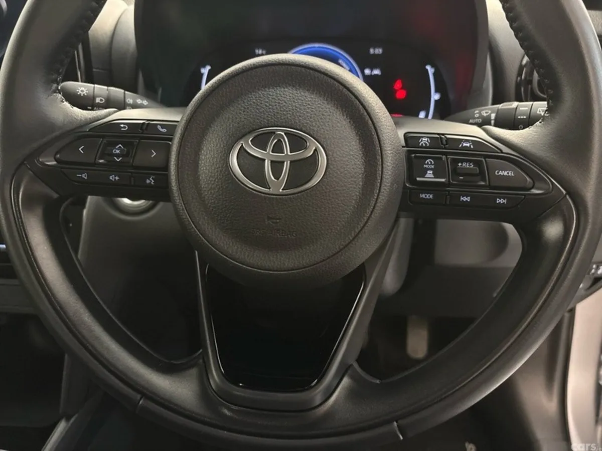 Toyota Yaris Cross Hatchback, Petrol Hybrid, 2026, Grey