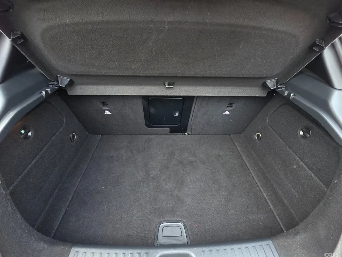 Mercedes-Benz A-Class Hatchback, Petrol, 2013, White