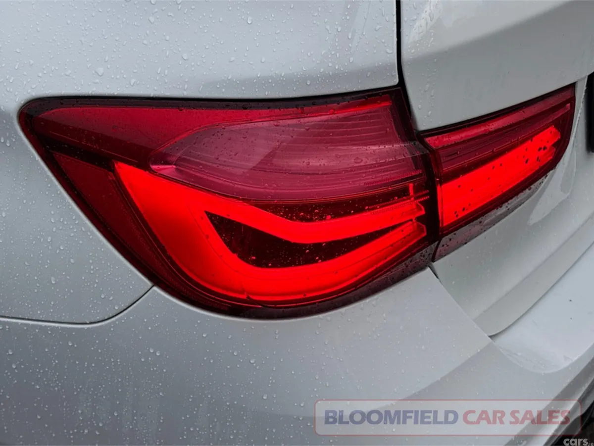BMW 3-Series Estate, Petrol, 2017, White