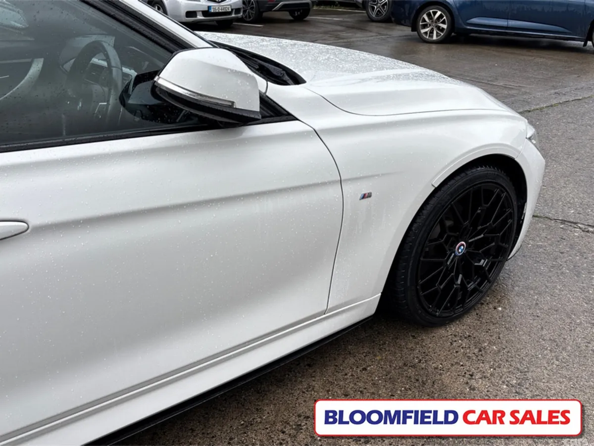 BMW 3-Series Estate, Petrol, 2017, White