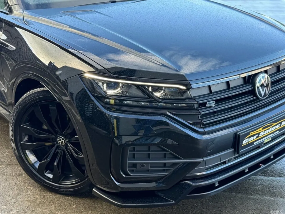 Volkswagen Touareg Estate, Diesel, 2023, Black
