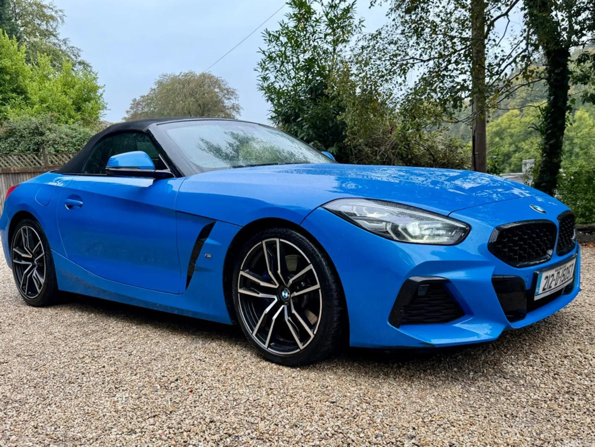 BMW Z4 Convertible, Petrol, 2021, Blue