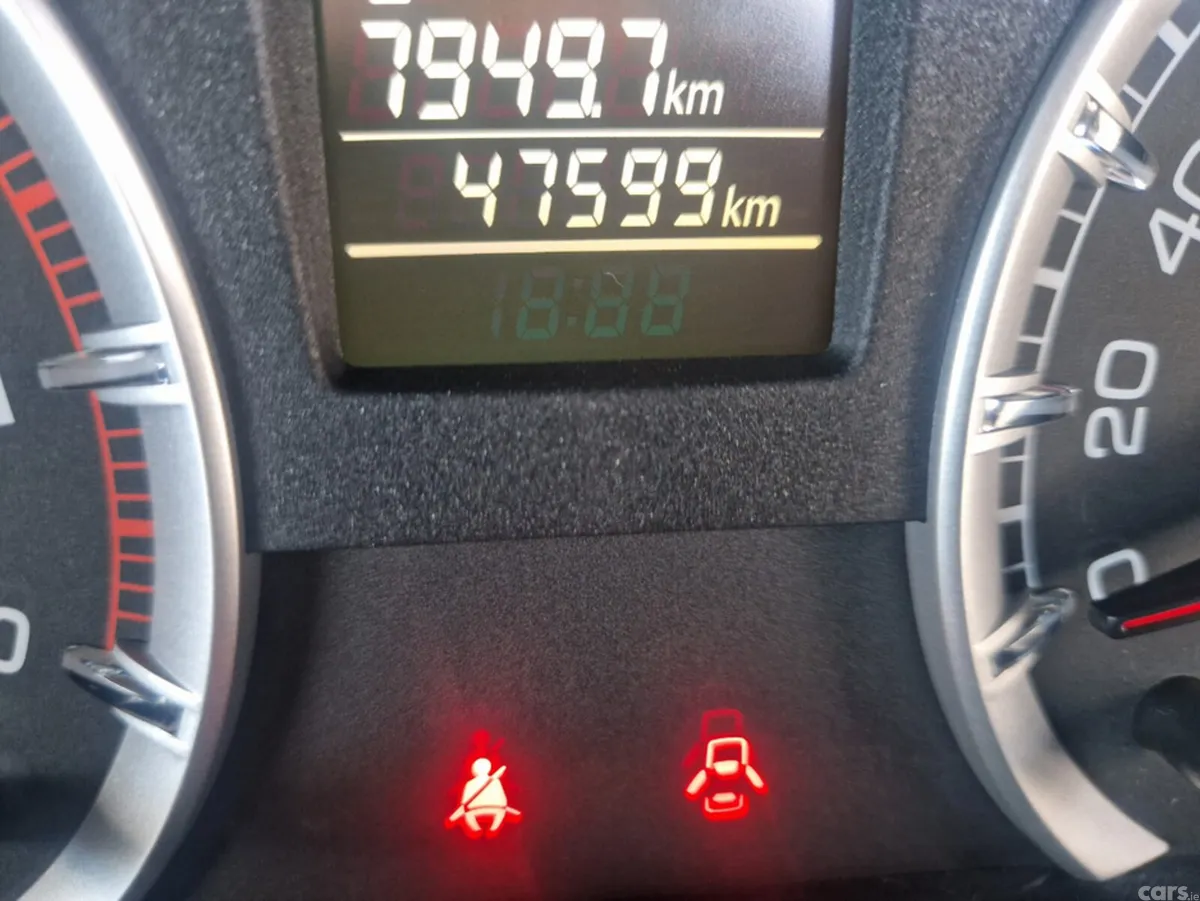 Suzuki Swift Hatchback, Petrol, 2016, Brown