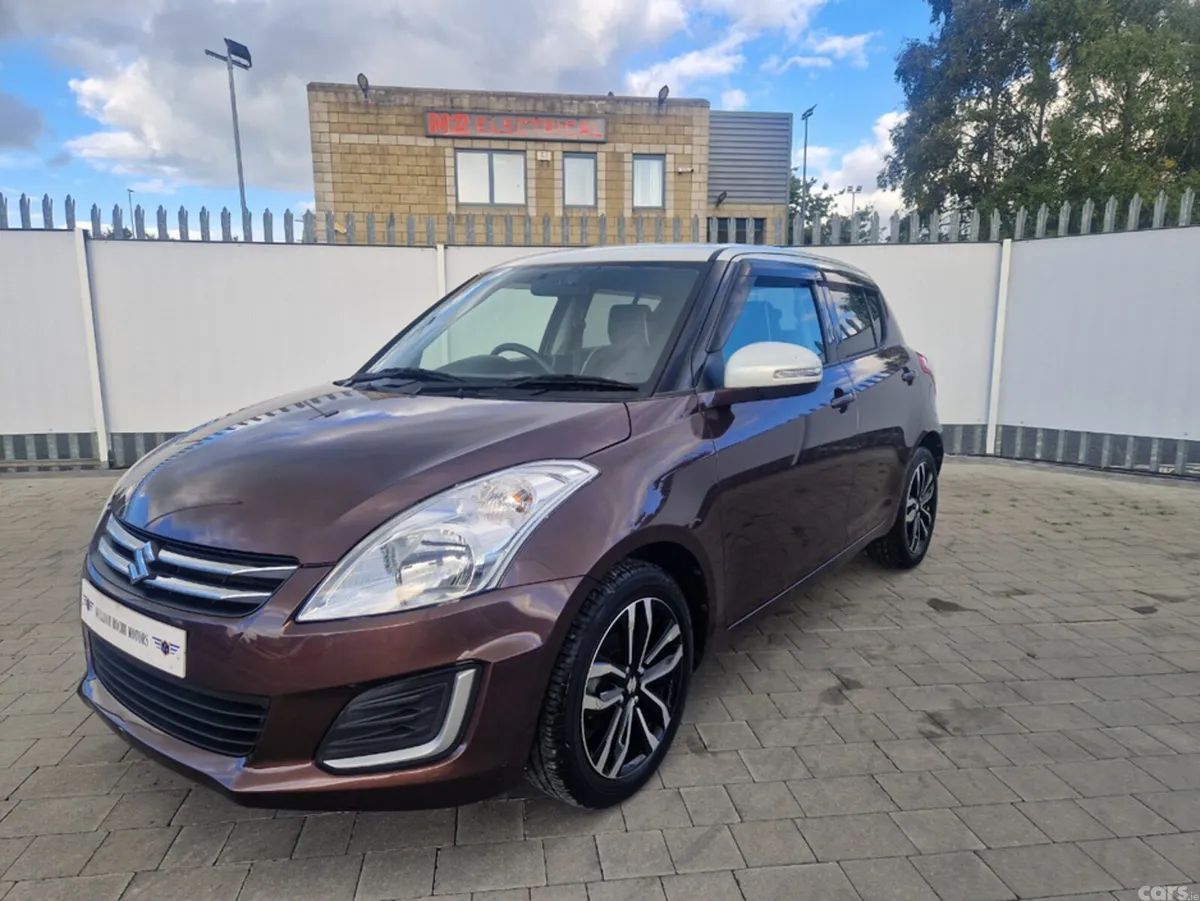 Suzuki Swift Hatchback, Petrol, 2016, Brown