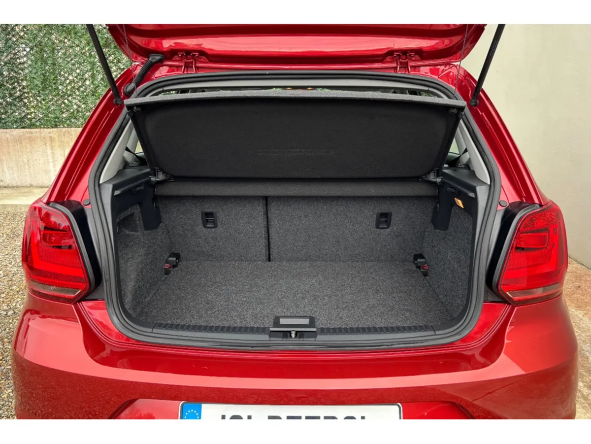 Volkswagen Polo Hatchback, Petrol, 2016, Red