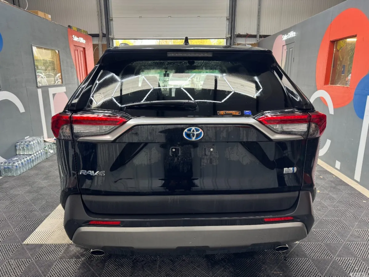 Toyota RAV4 SUV, Petrol Hybrid, 2023, Black