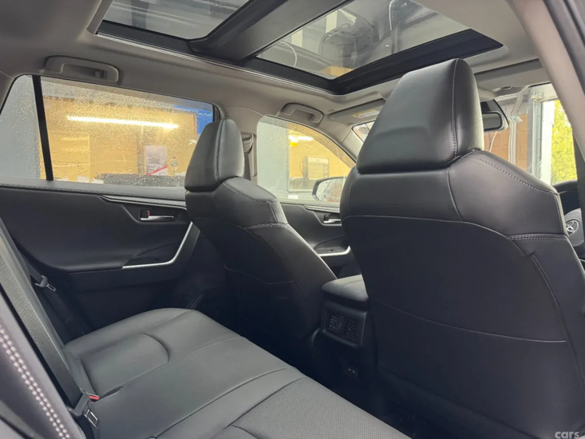 Toyota RAV4 SUV, Petrol Hybrid, 2023, Black