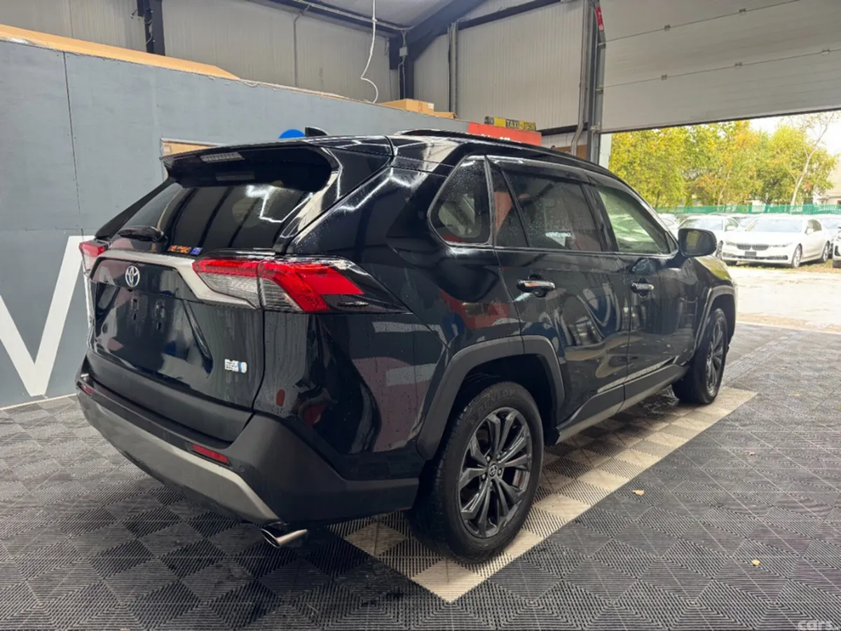 Toyota RAV4 SUV, Petrol Hybrid, 2023, Black