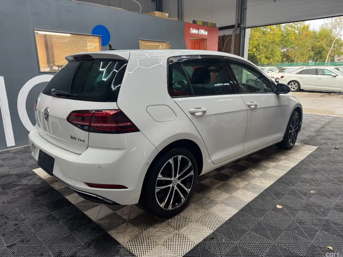 Volkswagen Golf Hatchback, Diesel, 2019, White