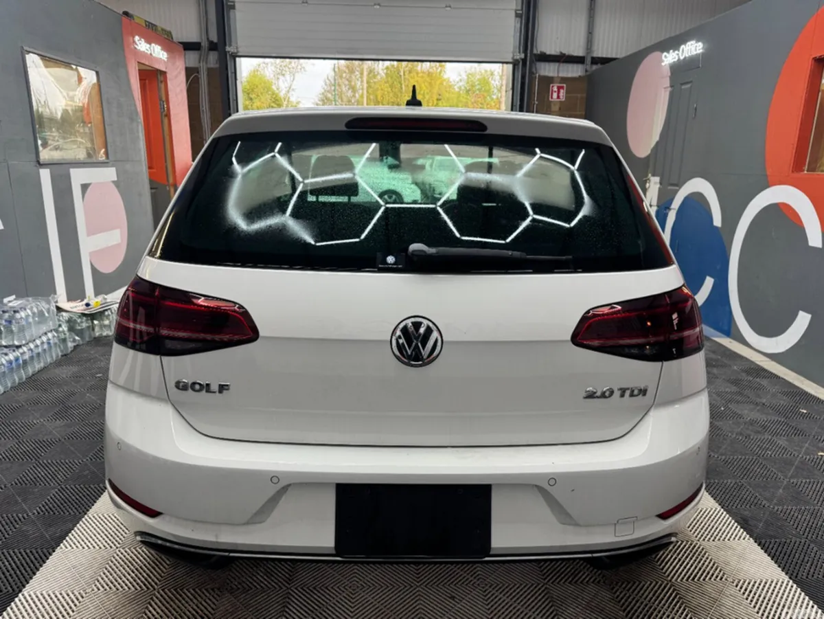 Volkswagen Golf Hatchback, Diesel, 2019, White