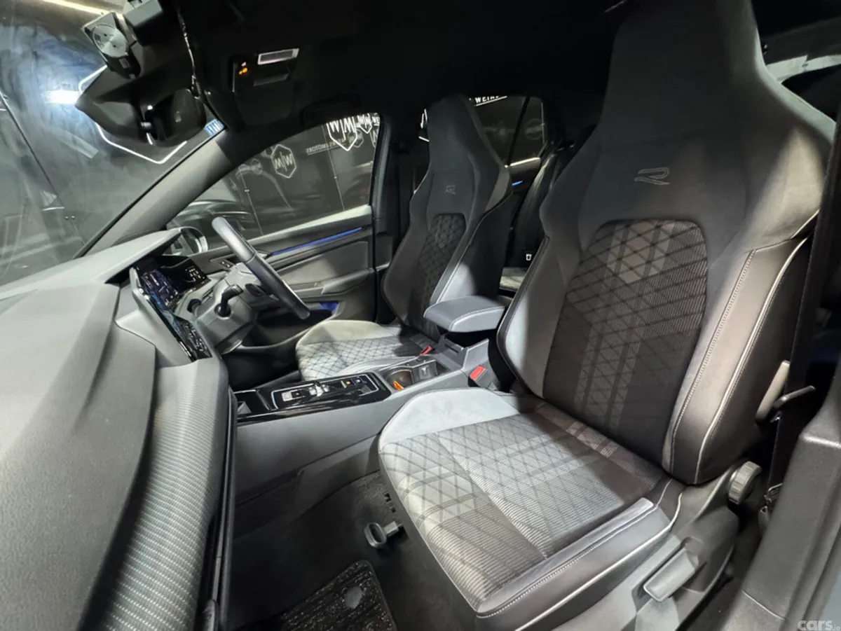 Volkswagen Golf Hatchback, Diesel, 2023, Grey