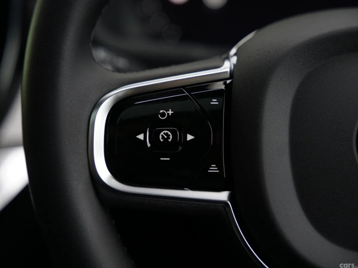 Volvo XC90 SUV, Petrol Hybrid, 2026, Blue
