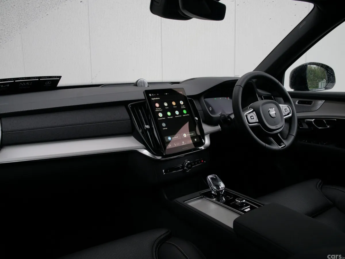 Volvo XC90 SUV, Petrol Hybrid, 2026, Blue