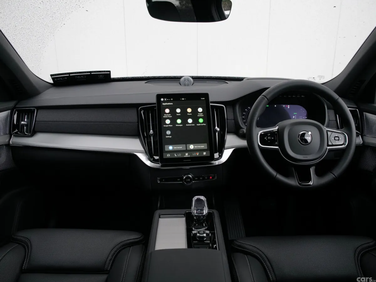 Volvo XC90 SUV, Petrol Hybrid, 2026, Blue