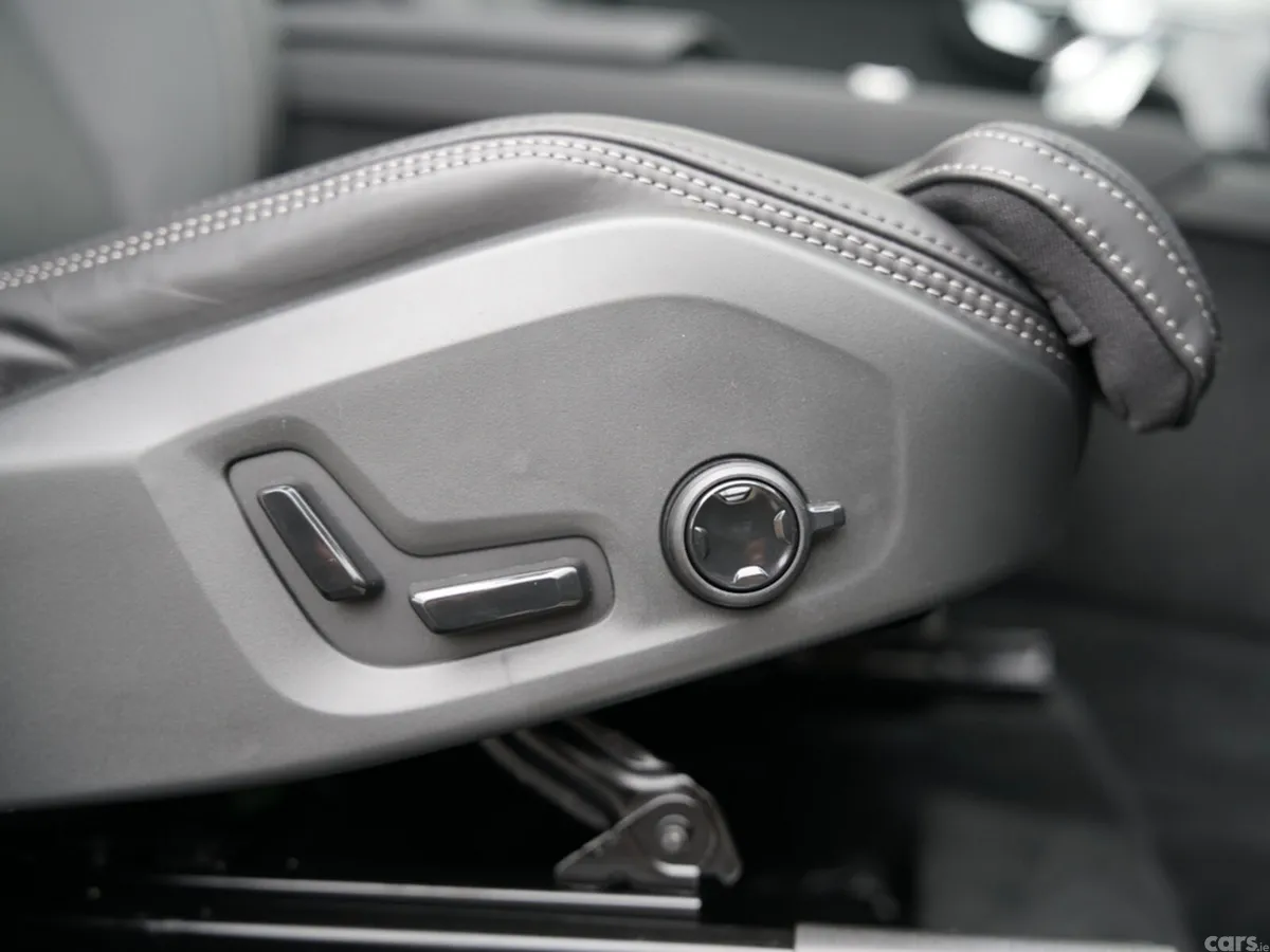 Volvo XC90 SUV, Petrol Hybrid, 2026, Blue