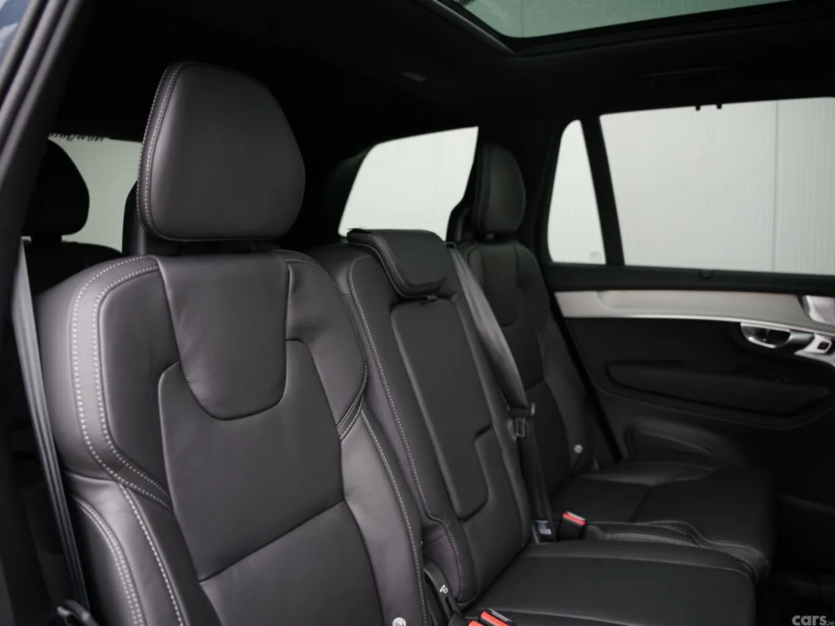 Volvo XC90 SUV, Petrol Hybrid, 2026, Blue