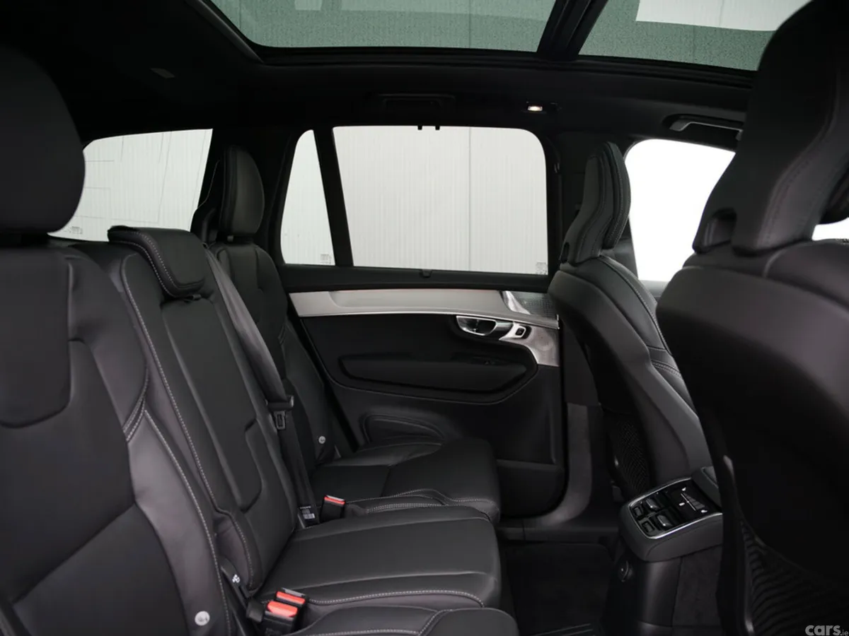 Volvo XC90 SUV, Petrol Hybrid, 2026, Blue