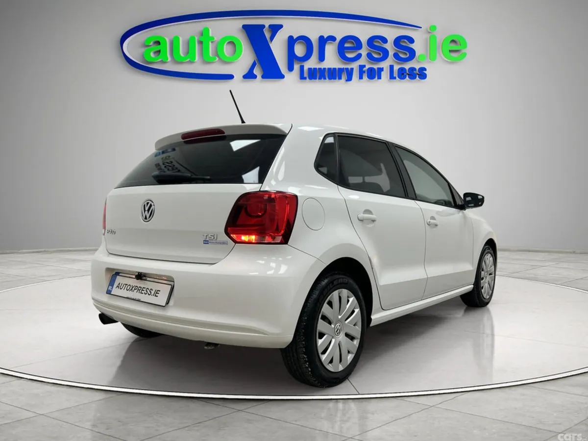Volkswagen Polo Hatchback, Petrol, 2010, White