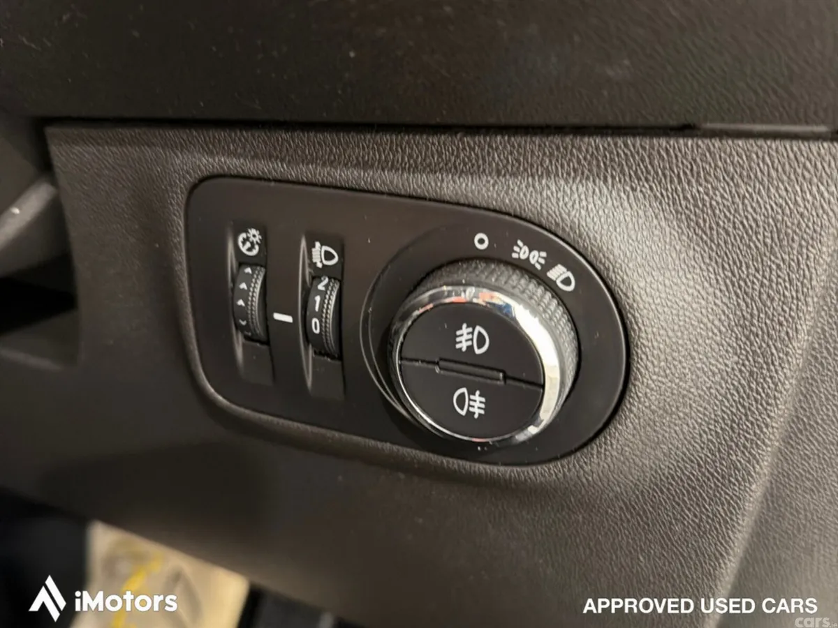 Opel Corsa Hatchback, Petrol, 2018, Grey
