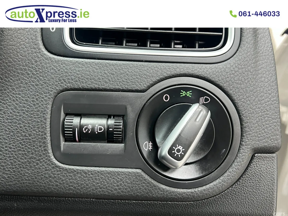 Volkswagen Polo Hatchback, Petrol, 2010, White