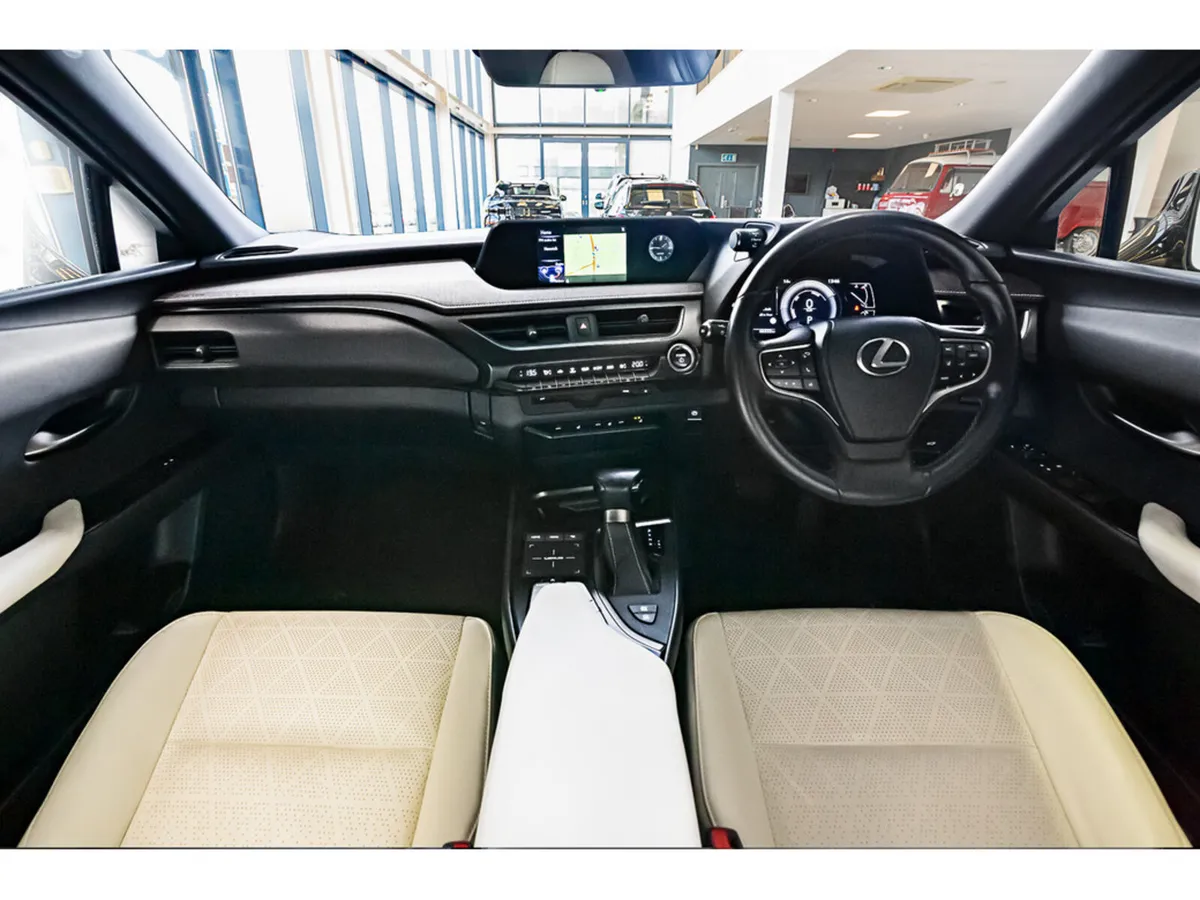 Lexus UX Estate, Petrol Hybrid, 2022, Silver