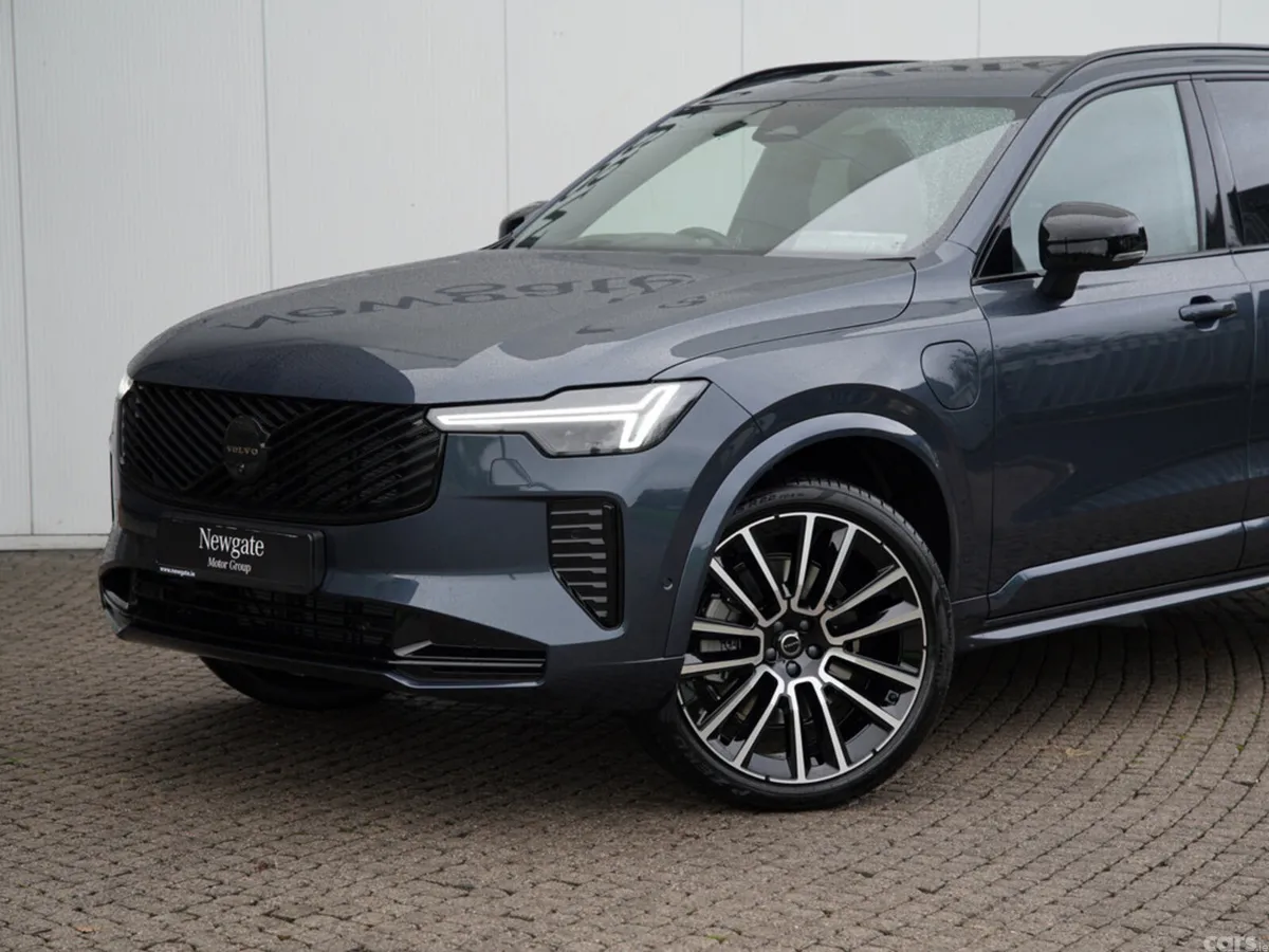 Volvo XC90 SUV, Petrol Hybrid, 2026, Blue