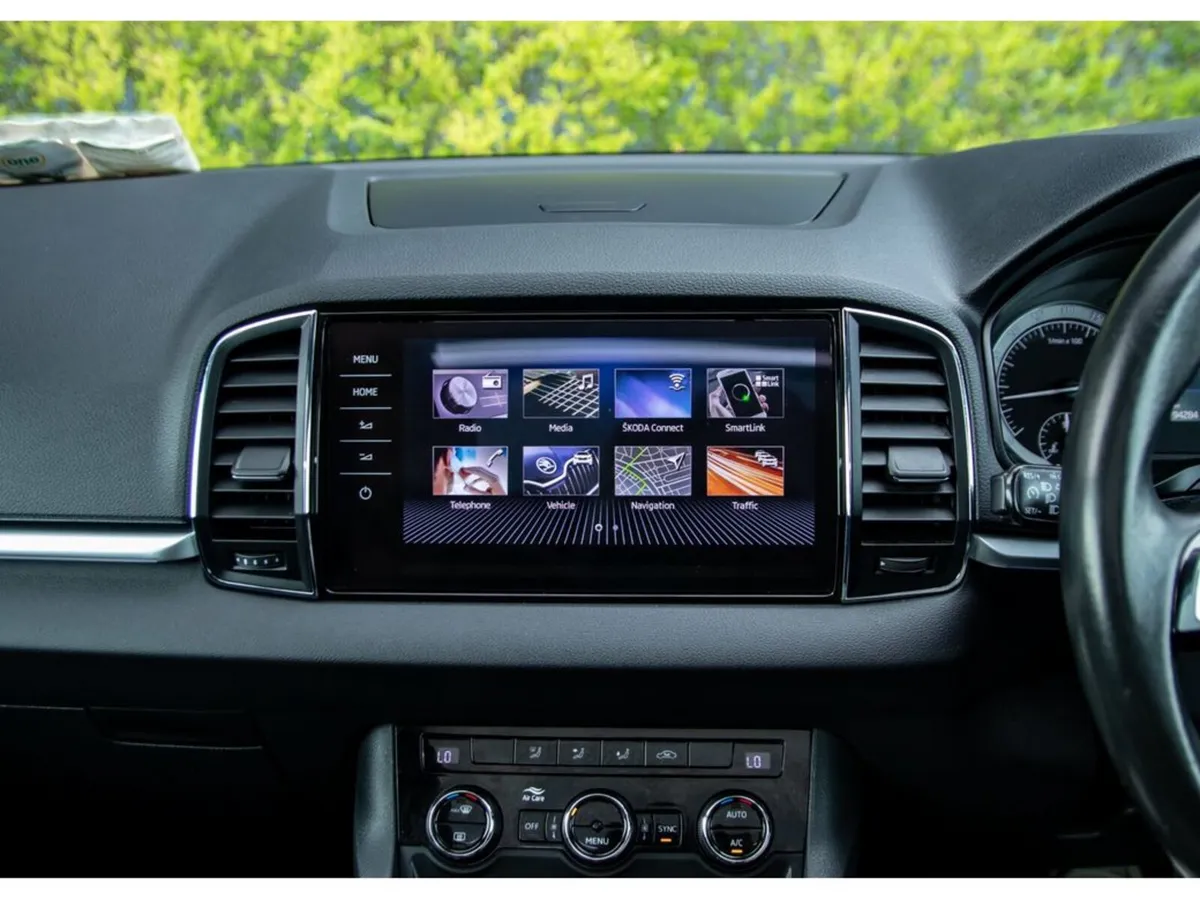 Skoda Karoq Estate, Diesel, 2019, Grey