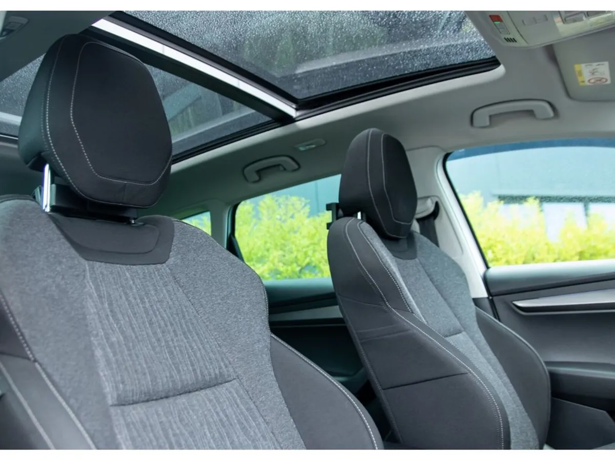 Skoda Karoq Estate, Diesel, 2019, Grey