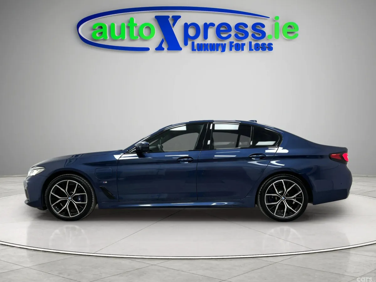 BMW 5-Series Saloon, Petrol Plug-in Hybrid, 2020, Blue