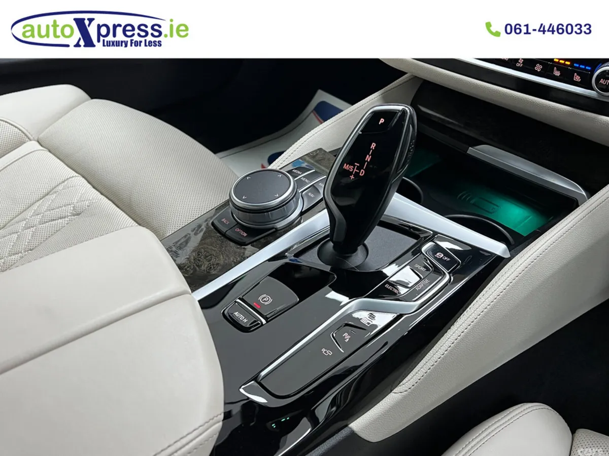 BMW 5-Series Saloon, Petrol Plug-in Hybrid, 2020, Blue