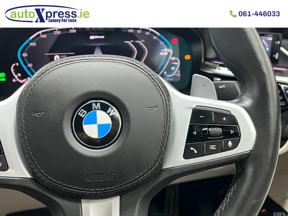 BMW 5-Series Saloon, Petrol Plug-in Hybrid, 2020, Blue