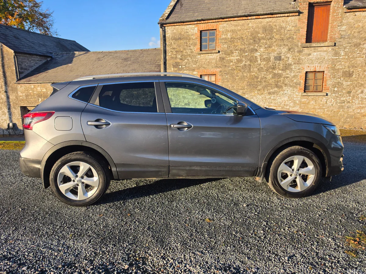 Nissan Qashqai MPV, Diesel, 2019, Grey