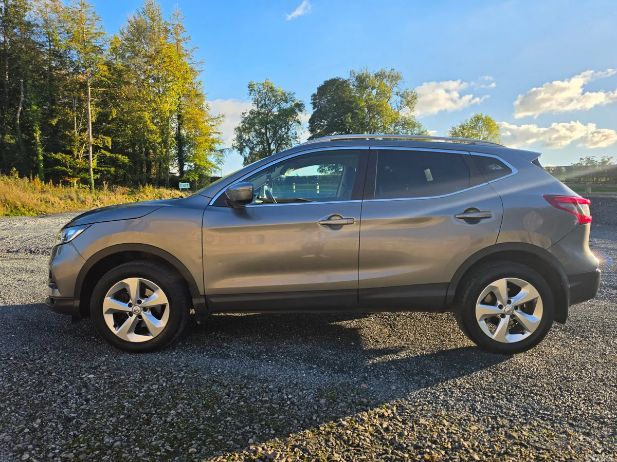 Nissan Qashqai MPV, Diesel, 2019, Grey
