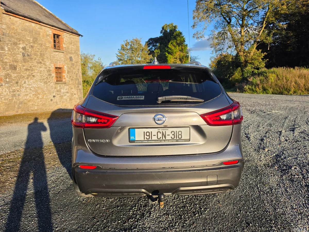 Nissan Qashqai MPV, Diesel, 2019, Grey