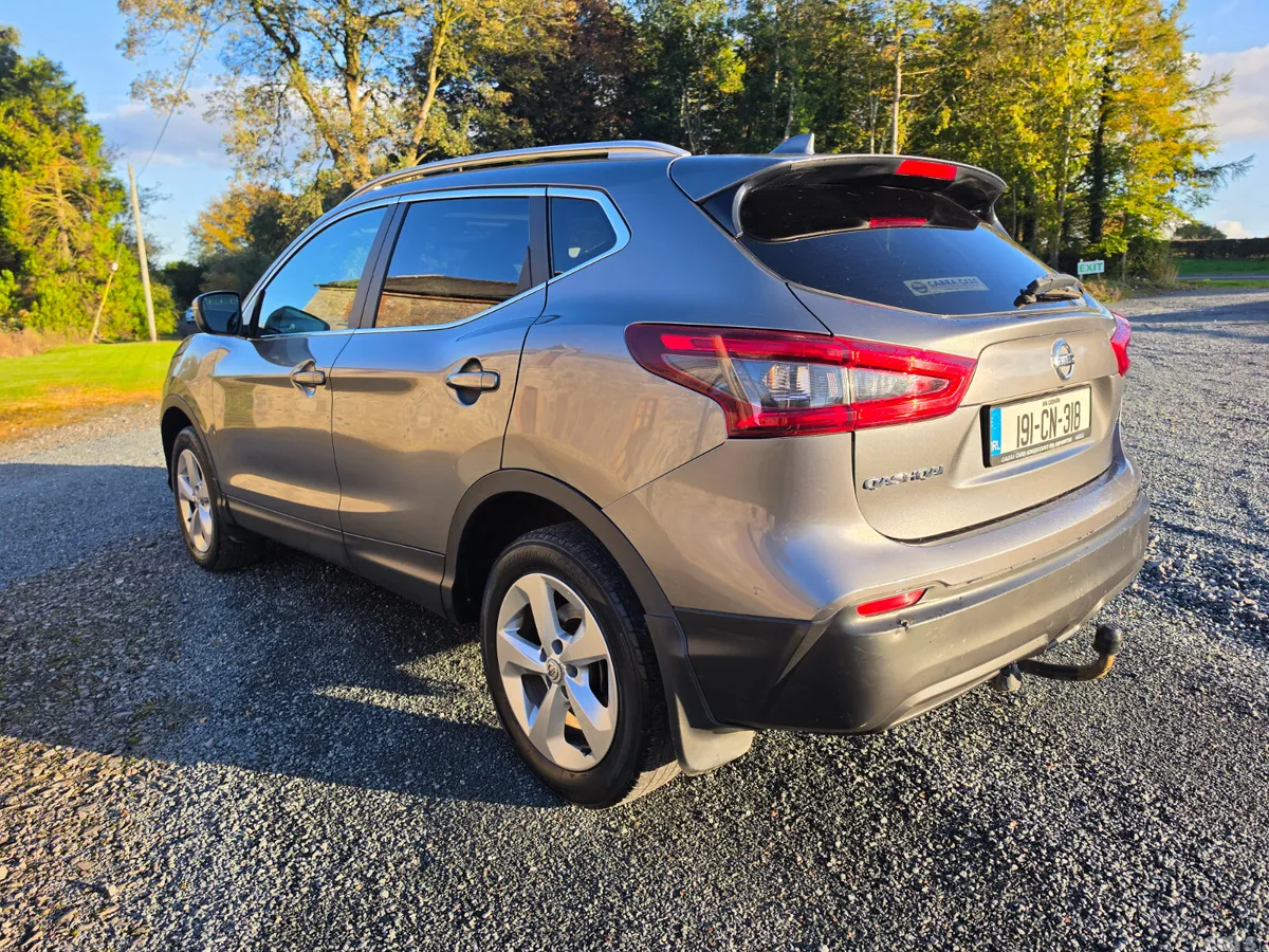 Nissan Qashqai MPV, Diesel, 2019, Grey