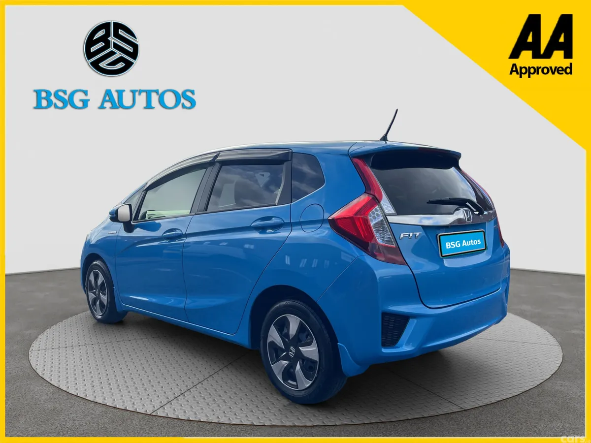 Honda Fit Hatchback, Petrol Hybrid, 2015, Blue