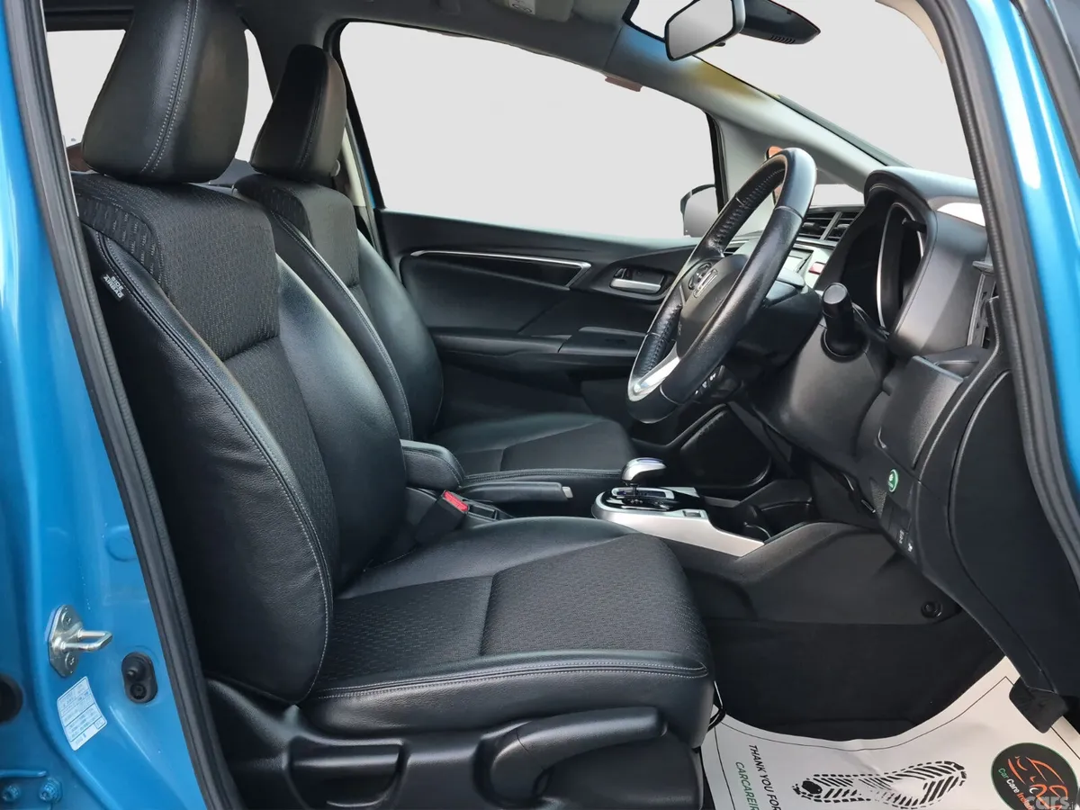 Honda Fit Hatchback, Petrol Hybrid, 2015, Blue