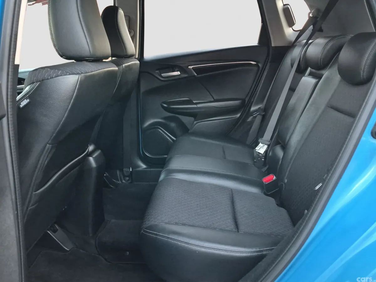 Honda Fit Hatchback, Petrol Hybrid, 2015, Blue
