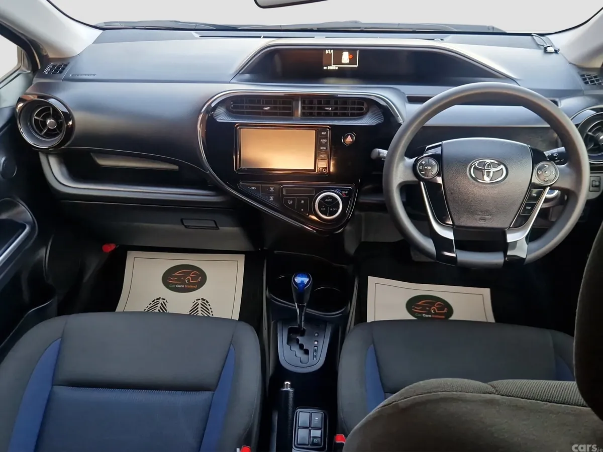 Toyota Aqua Hatchback, Petrol Hybrid, 2021, White