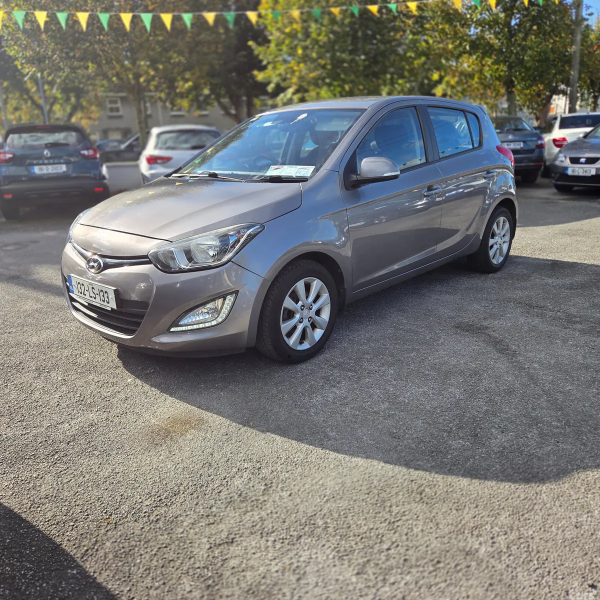 Hyundai i20 Hatchback, Petrol, 2013, Grey