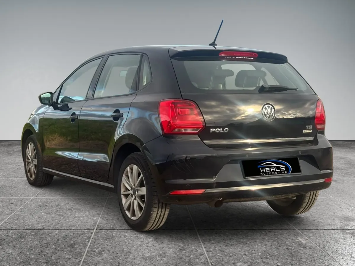 Volkswagen Polo Hatchback, Petrol, 2015, Black