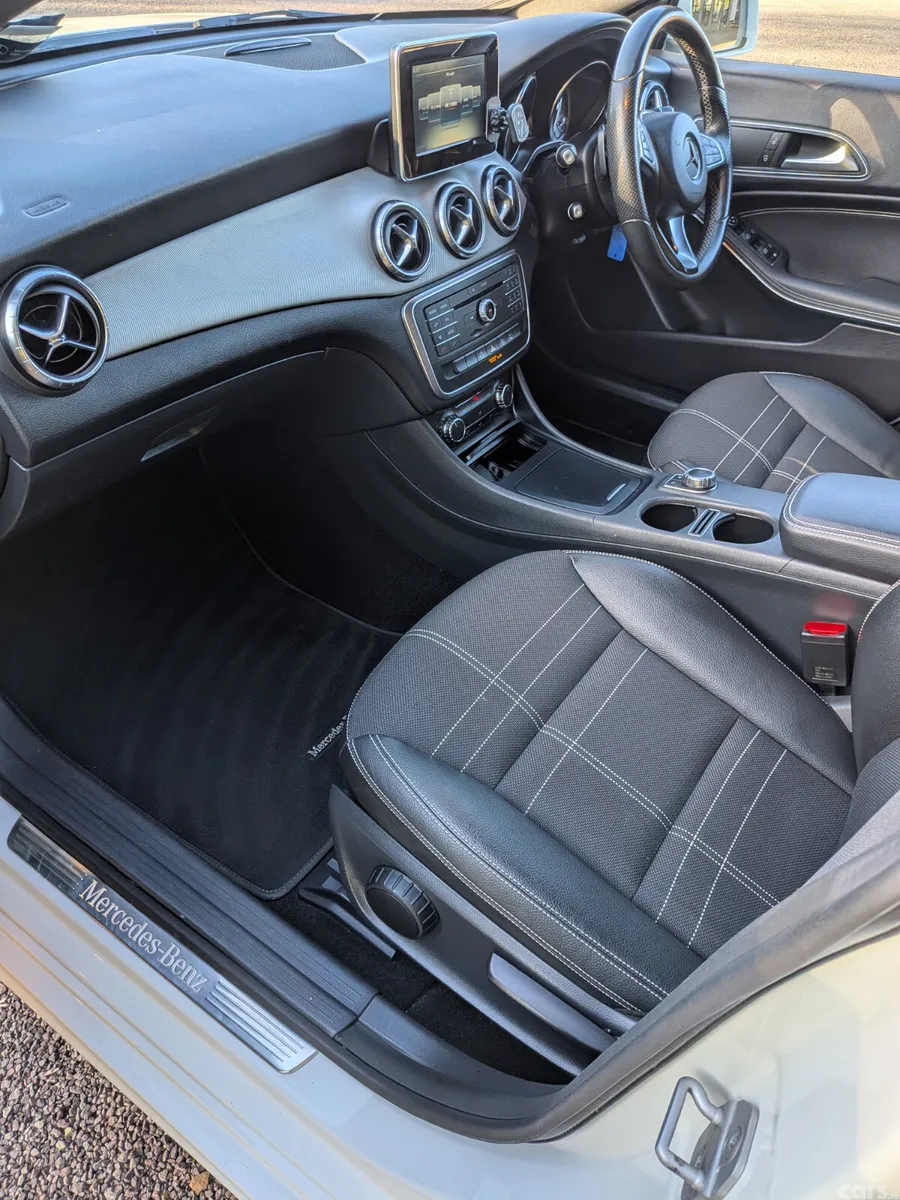 Mercedes-Benz CLA Saloon, Diesel, 2015, White