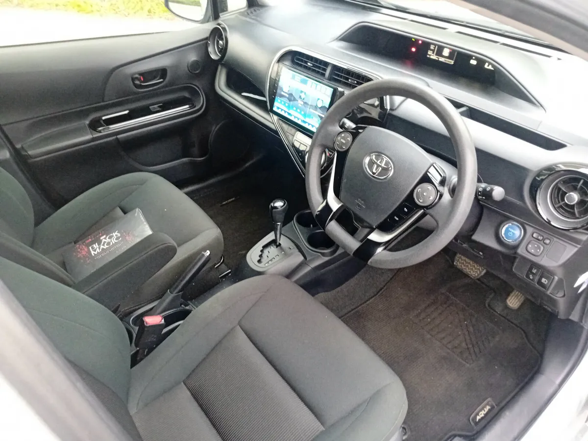 Toyota Aqua Hatchback, Petrol Hybrid, 2018, Silver
