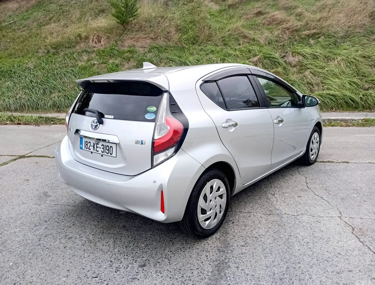 Toyota Aqua Hatchback, Petrol Hybrid, 2018, Silver