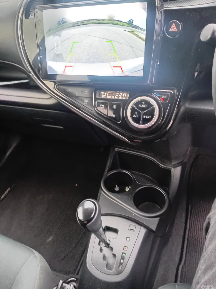 Toyota Aqua Hatchback, Petrol Hybrid, 2018, Silver